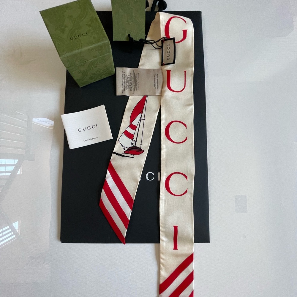 Authentic NEW GUCCI Gucci print Silk Neck Bow - Picture 4 of 9